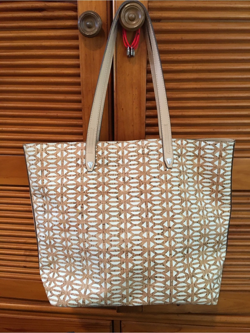 Stella & Dot Cream and Tan Geometric Tote